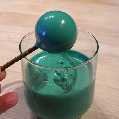 Cake Pops: How to Make Cake Pops and Attach Sticks